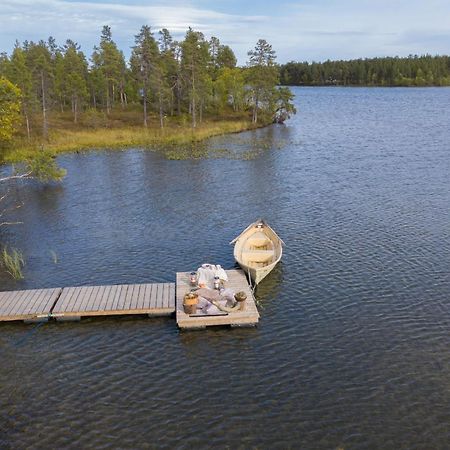 Moekki - The White Blue Wilderness Lodge Inari Luaran gambar